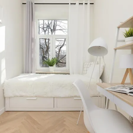 Warsaw Park View Comfortable By Renters Прушкув