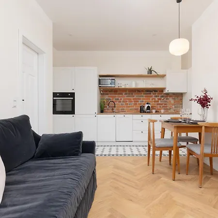 Warsaw Park View Comfortable By Renters * 普鲁什库夫