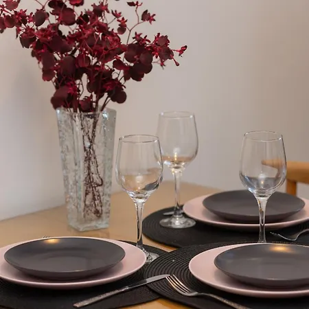 Warsaw Park View Comfortable By Renters Appartement Pruszków