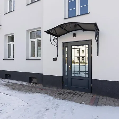 Warsaw Park View Comfortable By Renters Appartement