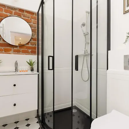 Warsaw Park View Comfortable By Renters Appartement *