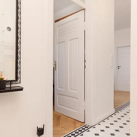 公寓 Warsaw Park View Comfortable By Renters 普鲁什库夫